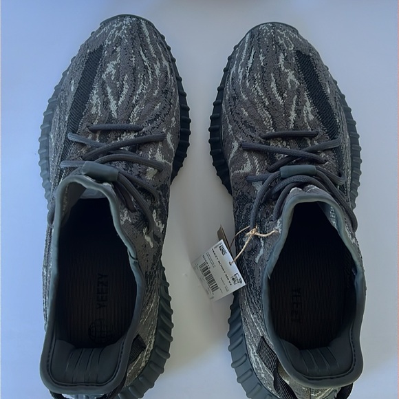 Yeezy Boost 350 V2 MX Adidas in Dark Salt Primeknit Size 12 NWT - Picture 9 of 16